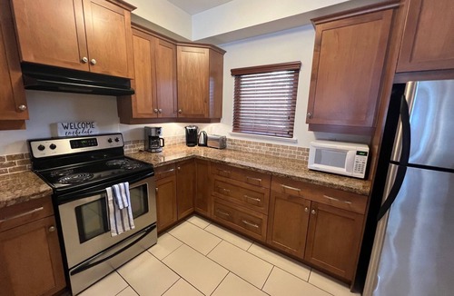 Osoyoos Condo | Lakeshore Villas Resort - Three Bedroom Lakefront Condo