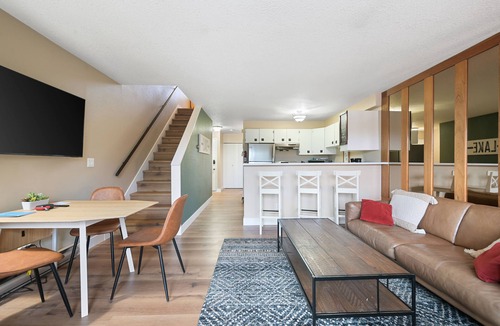 Windermere House | Lakeside 3 bed townhome! Indoor pool/hot tub - Sleeps 8