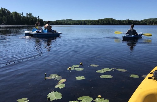 Lac-Saguay Cabin | Lakeside wood log cabin hideaway