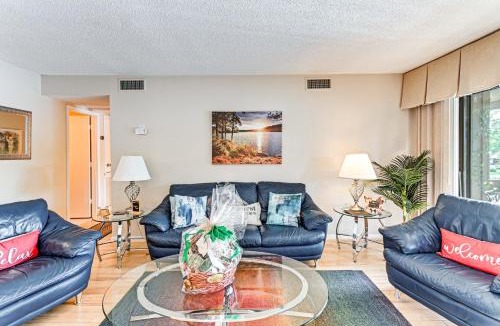 Pinehurst House | Lakeview Condo w/Resort Pool: 2 Miles to Golf!