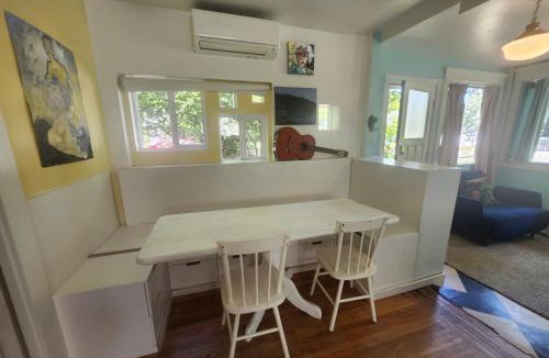 East Side Apartment | Lakeview Suite by Trout Lake