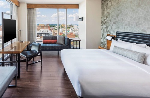 Lancaster Hotel | Lancaster Marriott at Penn Square