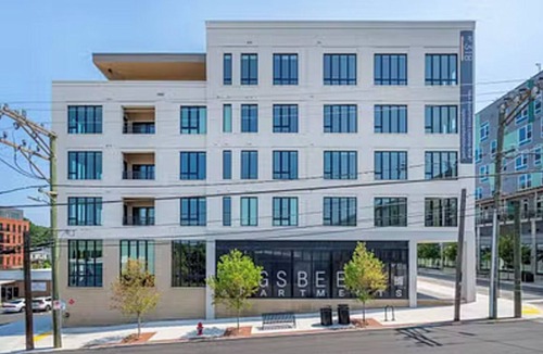Durham Apartment | Landing | Beautiful Studio, Pool, Gym