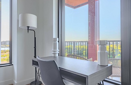 Washington Apartment | Landing | Chic 2BD, Courtyard, Rooftop Lounge