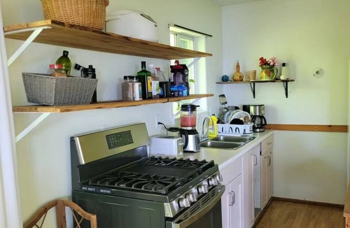 Sliammon House | Large Suite Ocean Property with Panoramic views 10 minutes to the private beach