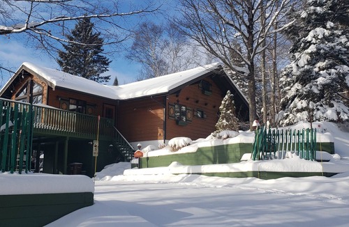 Val David Ski Chalet | Laurentian Chalet