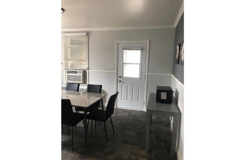 Quartier 4-6 Apartment | Le 163, Grand 5 et demi near downtown and Centre Vidéotron