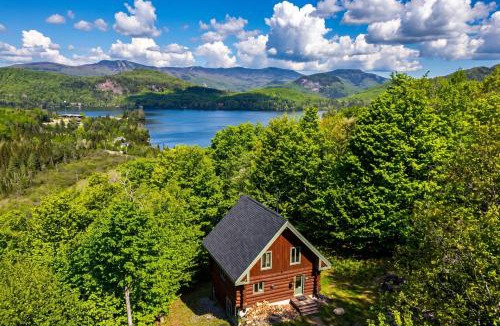Lac Superieur Village Ski Chalet | Le Bois Dormant - Spa, Fireplace, Pool, Lake, Tennis