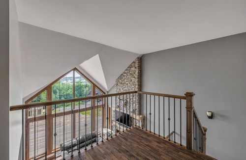 Stoneham Ski Chalet | Le Chalet Dans la Montagne
