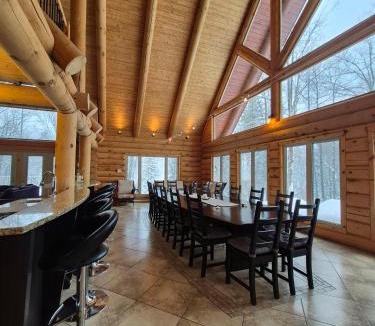 Saint-Brigitte-de-Laval House | Le Cormoran