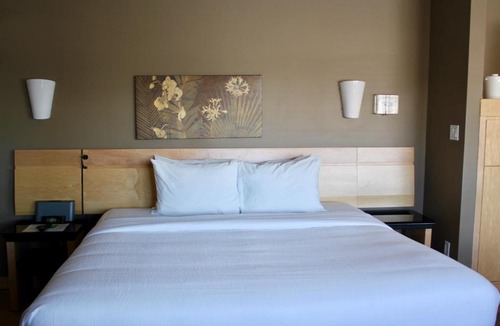 Saint Hyacinthe Hotel | Le Dauphin St-Hyacinthe