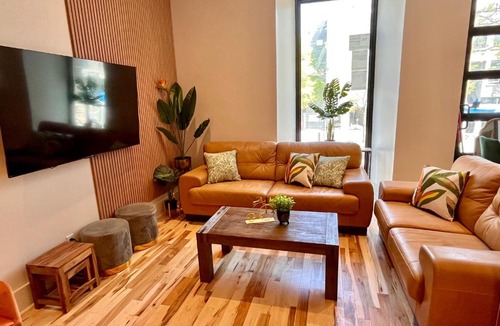Plateau Mont Royal Apartment | Le Galeria, MTLVR