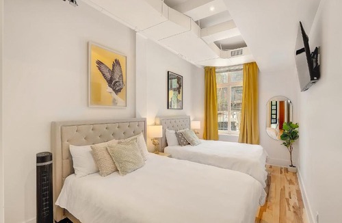 Plateau Mont Royal Apartment | Le Galeria, MTLVR