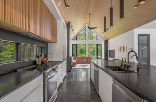 Austin Ski Chalet | LE-GRAND-CONSEIL