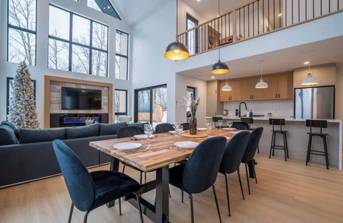 Saint-Faustin-Lac-Carre Ski Chalet | Le Greenwood 2 - Sauna - Spa - Mountain View
