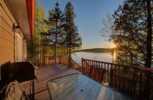 Sayabec Ski Chalet | Le Huard - Lakefront & Private Dock