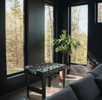 Saint-Faustin-Lac-Carre Ski Chalet | Le Miléna with Private SPA & Sauna, Golf & Pool