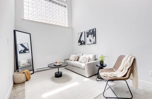 Mile End Apartment | Le Mile End by M11 - Modern Luxe 1BDR with Sofa Bed