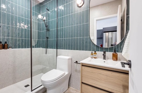 Mile End Apartment | Le Mile End by M11 - Modern Luxe 1BDR with Sofa Bed