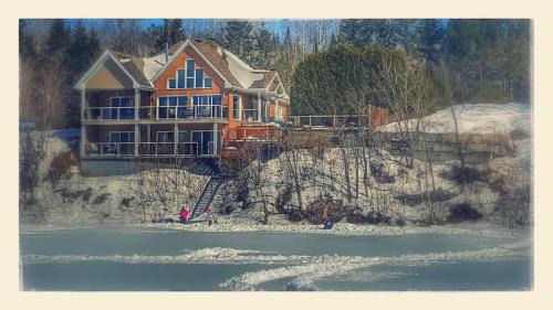 Saint-Roch-de-Mekinac Ski Chalet | Le Repere