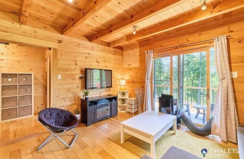 Pohenegamook Ski Chalet | Le Rustique Moderne Detente - Lake Access