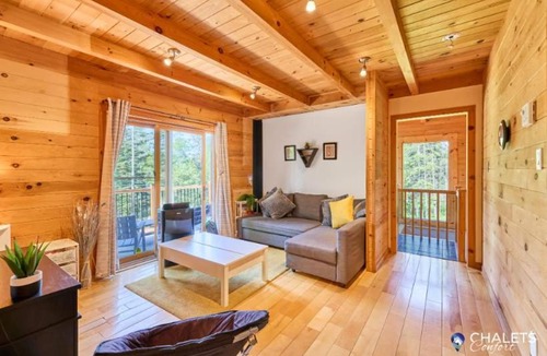 Pohenegamook Ski Chalet | Le Rustique Moderne Detente - Lake Access