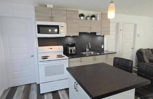 Riviere-a-Pierre Ski Chalet | Le St-Granite