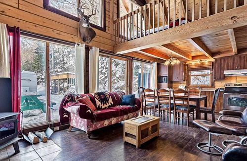 L'Ange-Gardien Ski Chalet | Le Trappeur ✦ Nature Immersion ☼