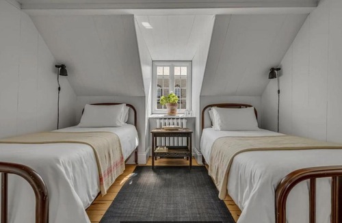 Saint-Vallier Bed & Breakfast | Le vieux Presbytere de Saint-Vallier