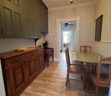 Centre-Ville Apartment | Les Ancestrales - Maison Jodoin, Augustine Suite