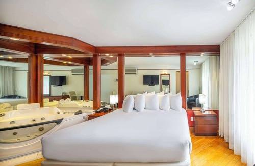 Trois-Rivieres Ouest Hotel | Les Suites de Laviolette, an Ascend Collection Hotel