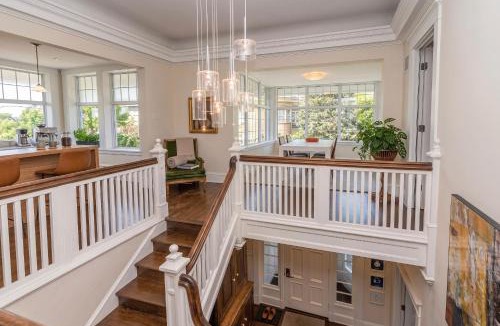 Paine-Sec Bed & Breakfast | Les Suites Du Vieux-Lévis - With AC and Parking