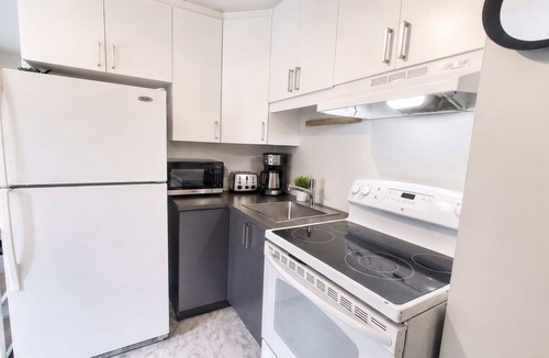Vieux-Limoilou Apartment | Limoilou 4 Guests AC Free Parking 5 min DT