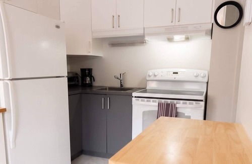 Vieux-Limoilou Apartment | Limoilou 4 Guests AC Free Parking 5 min DT