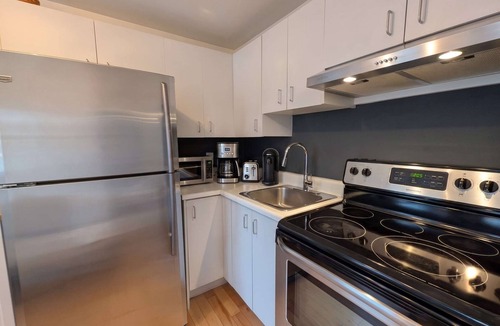 Vieux-Limoilou Apartment | Limoilou Trendy 4 pers AC Near Downtown
