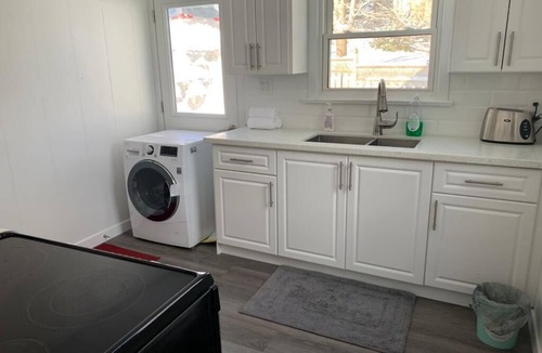 Craigleith Cottage | Little Cottage on the water