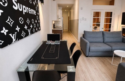 Downtown Montreal Apartment | LiV MTL Downtown Montreal Spacious Urban Suites