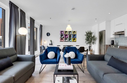Downtown Montreal Apartment | LiV MTL Downtown Montreal Spacious Urban Suites