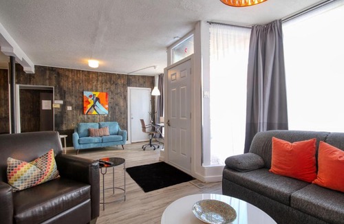 Saint-Roch Apartment | Loft de l'Antiquaire by Hébergements DCL