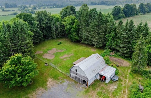 St Andrews West House | Loft on hobby farm with sauna and Hottub