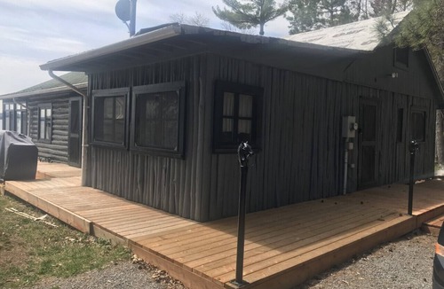 Killaloe Cottage | Log Cottage + 2 Log Cabins at Round Lake (6 bdrms; 3 baths, sleeps15)