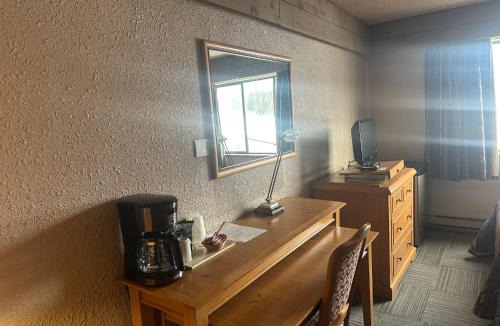 Logan Lake Hotel | Logan Lake Hotel