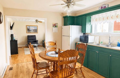Crow Head House | Long Beach Lookout Vacation Rental