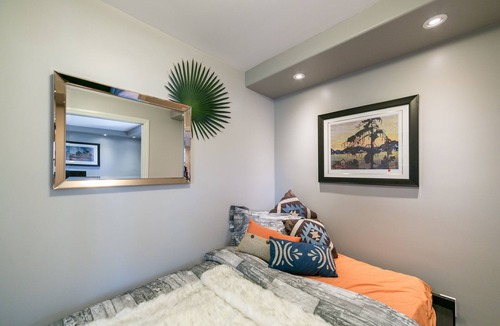 Jasper Place Condo | Lovely 2br Suite in Mckinnon Pointe