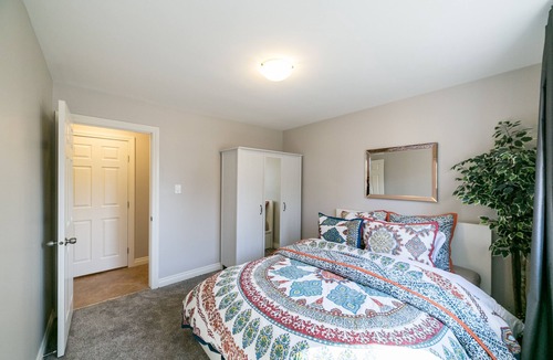 Jasper Place Condo | Lovely 2br Suite in Mckinnon Pointe