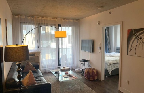 Griffintown Apartment | *** Lovely apartment downtown ***