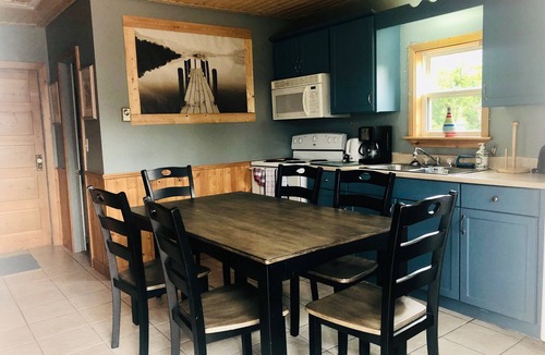 Pointe-du-Chene House | lovely chalet near the beach