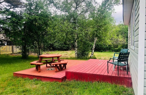 Pointe-du-Chene House | lovely chalet near the beach