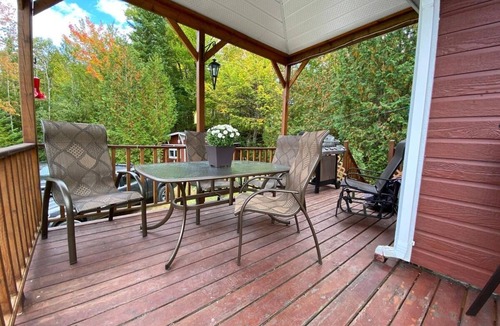 Chertsey Ski Chalet | Lovely chalet on Lac Paré