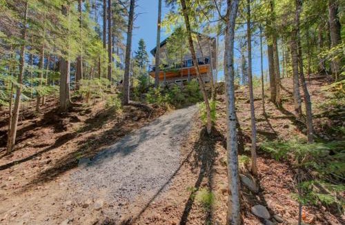 Mauricie Ski Chalet | Luft Skift Spa - Waterfront & Private Spa